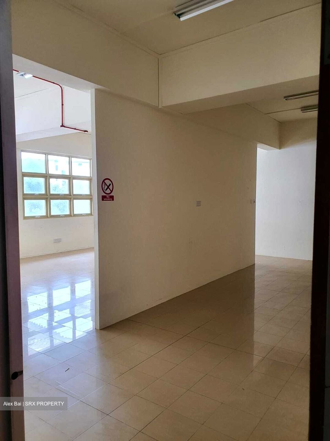 Kew Sian King (D18), Office #456708331
